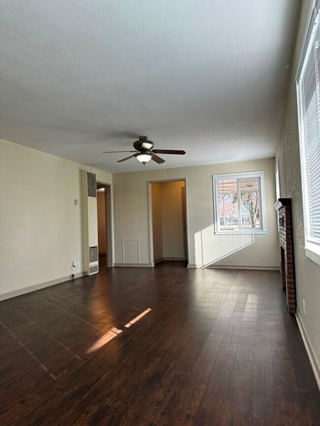 Photo - Super Cute 2 bedroom house