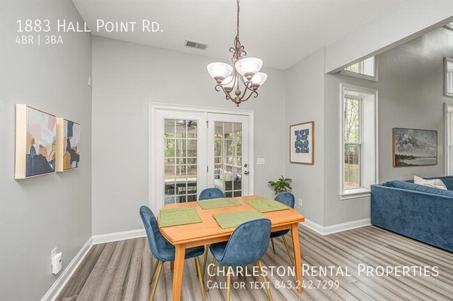 Photo - 1883 Hall Point Rd