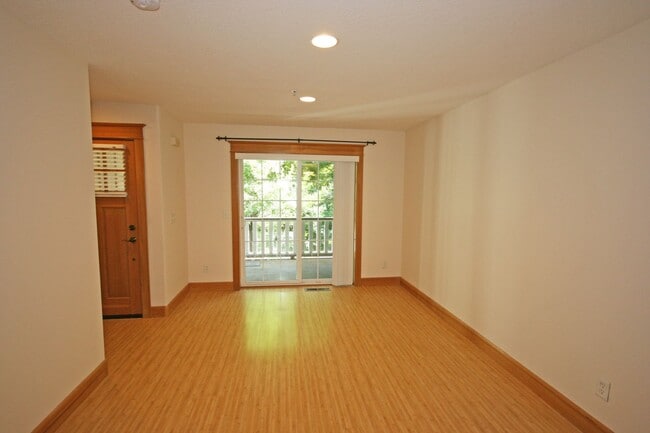 Photo - 3 bedroom 3.5 bath town home