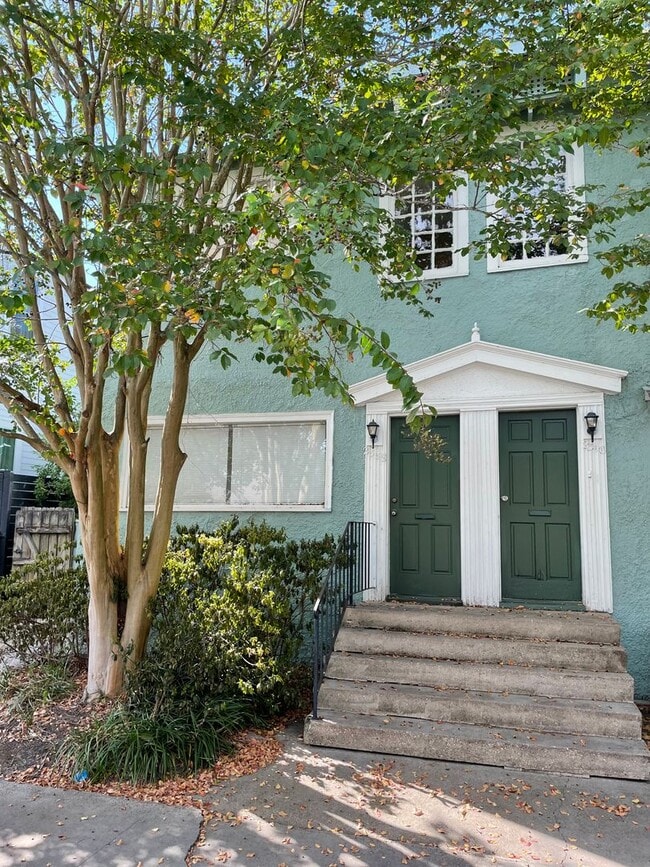 Building Photo - 2336 Wirth Pl Unit 2340