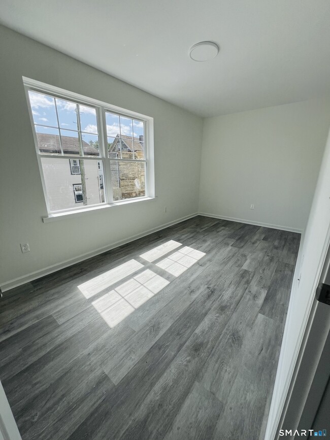 Photo - 27 Pearl St Unit 4