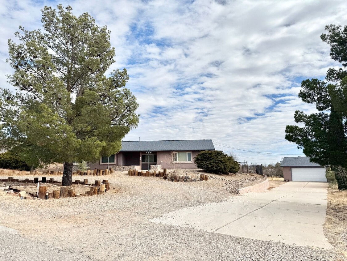 3BR/2BA/2CG, with DOG RUN 2310 sq.ft. rent... - 3BR/2BA/2CG, with DOG RUN 2310 sq.ft. rent...
