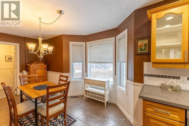 Photo - 26 Shaw Crescent