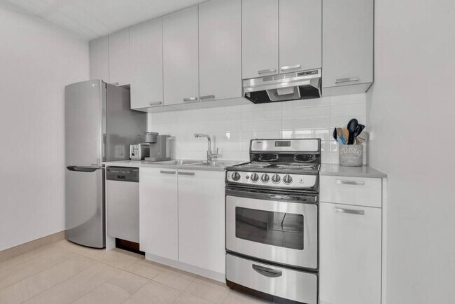 Photo - 1550 W 11th Ave Unit ID1051767P