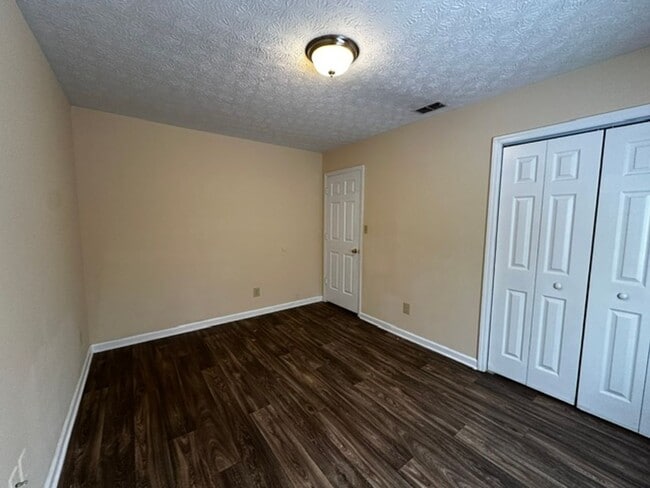 Photo - 112/114 Lake Ct Unit 114 Lake Ct