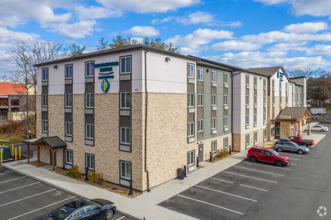 Building Photo - Extended Stay America Boston - Saugus Rental