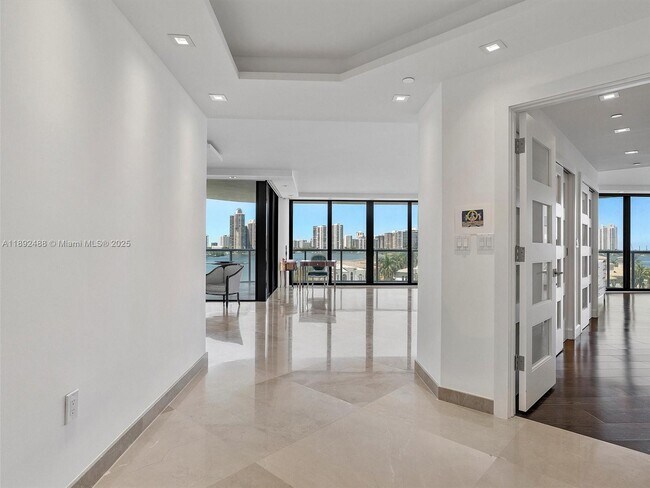 Photo - 4000 Island Blvd Unit 606