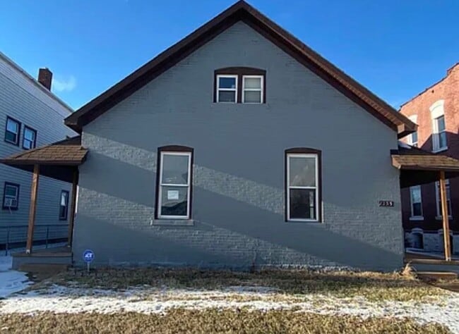 Building Photo - 1733-1735 Edison Ave Unit 1735