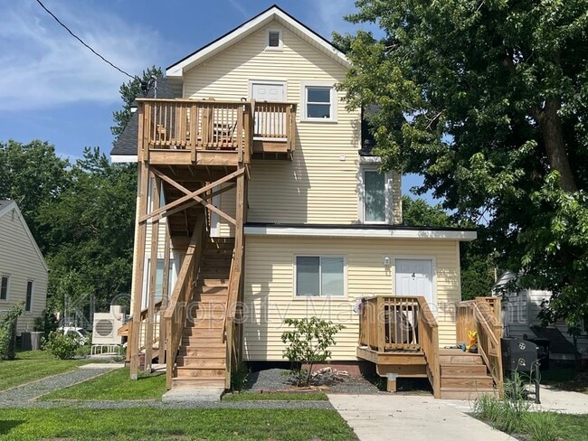Photo - 3719 3rd St