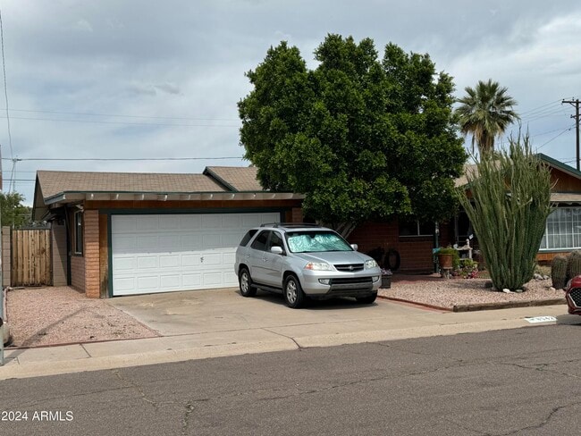 Photo - 8542 E Windsor Ave