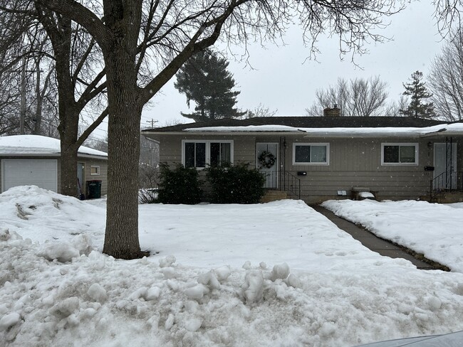 Outside - 720 W Maple St Townhome