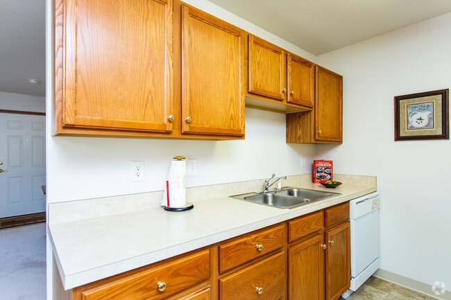 1BR, 1BA - 672 SF - The Ashwood - The Apartments at Glenwood