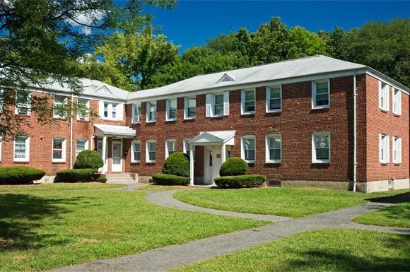 Building Photo - 100 Bay Meadow Rd Unit #100