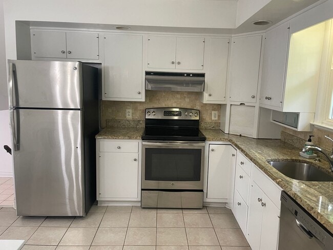 Photo - 202 Alders Dr