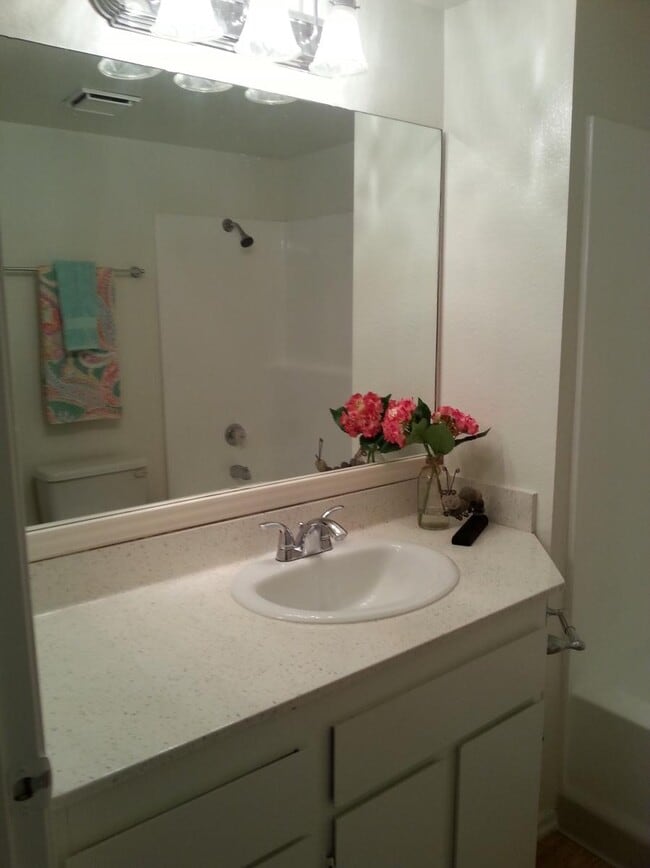 8324 Vineyard Ave Unit A