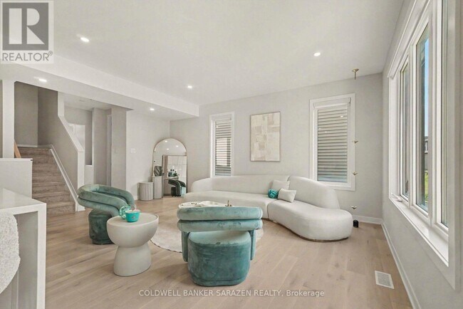 Photo - 396 Peninsula Rd
