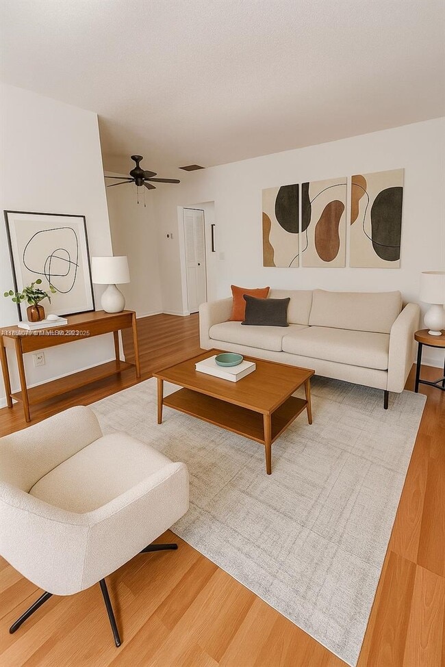 Building Photo - 1300 N 17th Ave Unit 207
