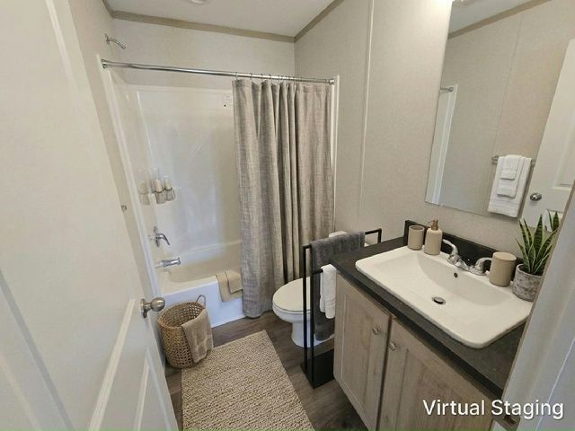 Photo - 139 Laurinda Ln