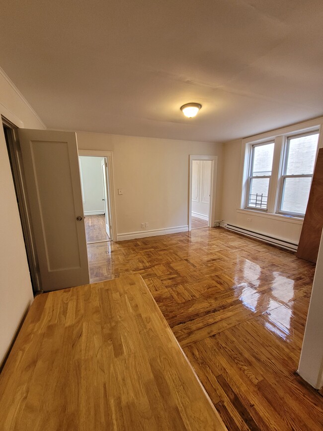 Photo - 341 Midwood St