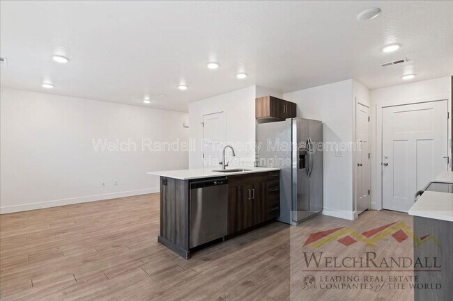 Photo - 1177 Shady Brook Ln S