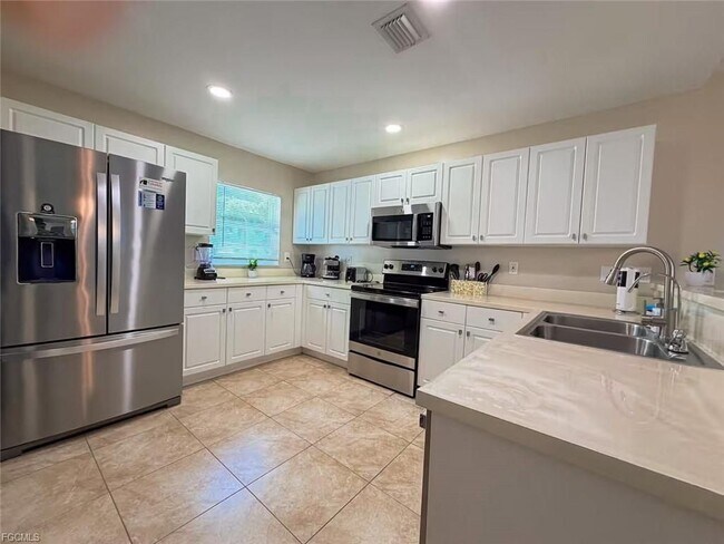 Photo - 2937 SW 8th Pl