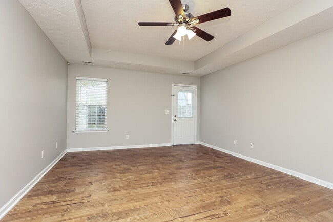 Photo - 718 Wildwood Dr