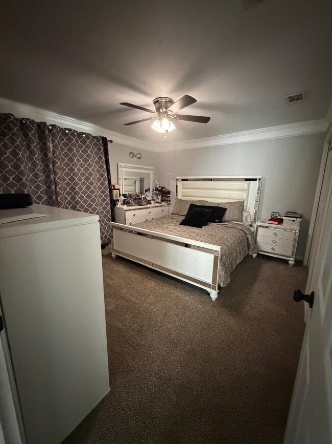 Photo - 4540 Eltham Park