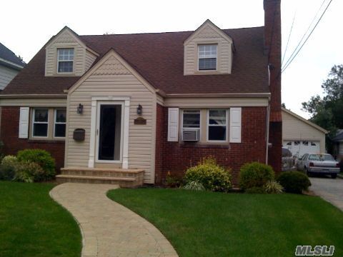 Great 2nd floor  apt - 174 Sherman St Rental