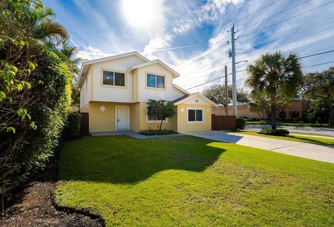 Photo - 302 NE 36th St