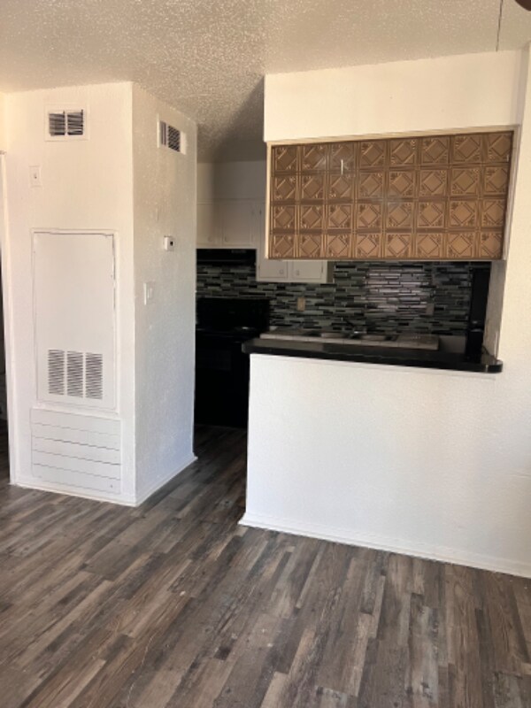 208 Victor St Unit 20