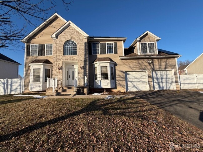 Building Photo - 105 Churchill Ave