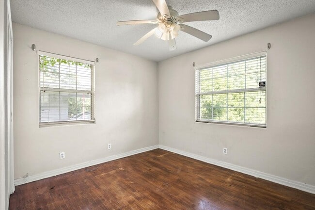 Photo - 6544 Aires Rd