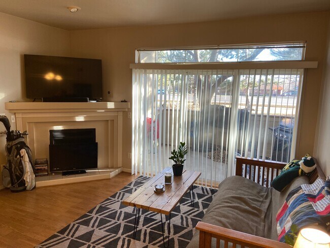 Photo - 4545 Wheaton Dr Unidad B140