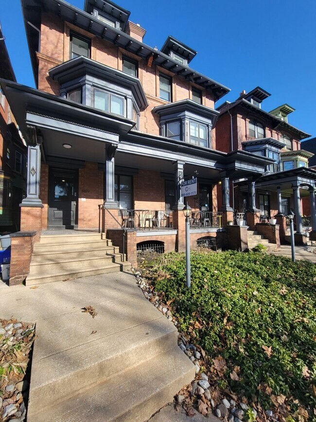 Photo - 4619 Cedar Ave Unit 1