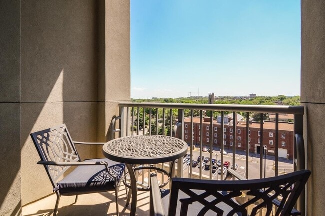 Photo - Spectacular space in Nashville's premier condo high-rise