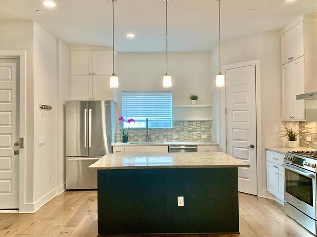 Building Photo - 4012 Manifest Ln