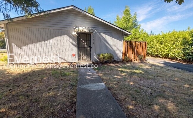 Photo - 4-Bed/2-Bath Home/ Pet Friendly/ Voucher Accepted/Available Soon!