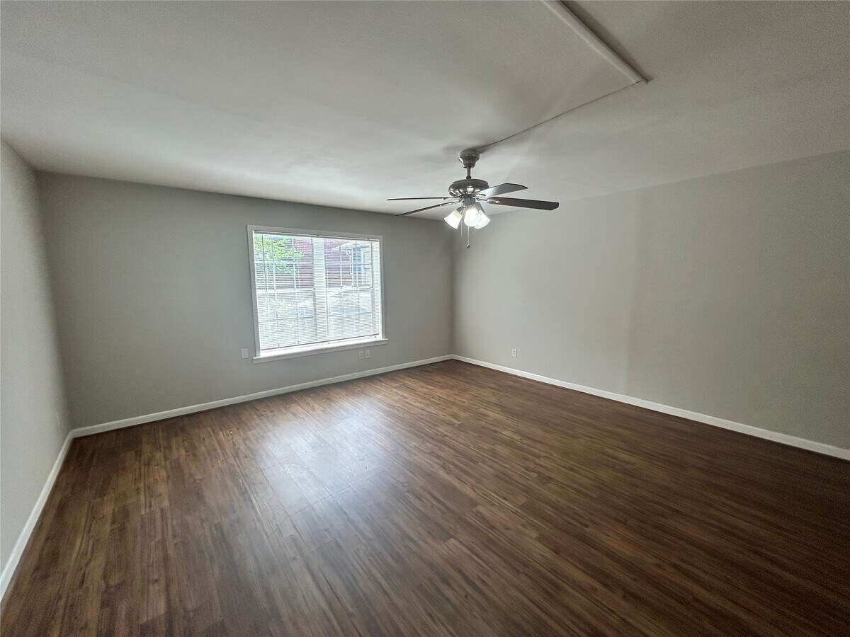 Photo - 807 Heights Blvd Apartment Unit 2