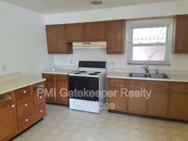 Photo - 9128 Orangewood Dr