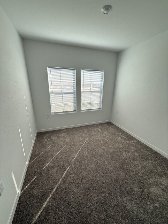 7429 Sunshine Grv Dr