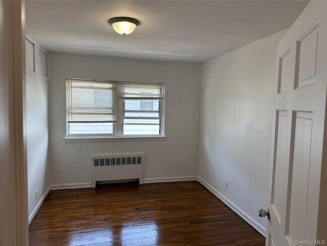 Photo - 107 Gibson Blvd