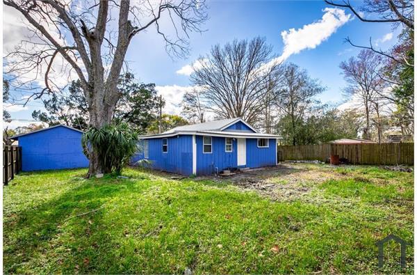 Photo - 531 New Berlin Rd