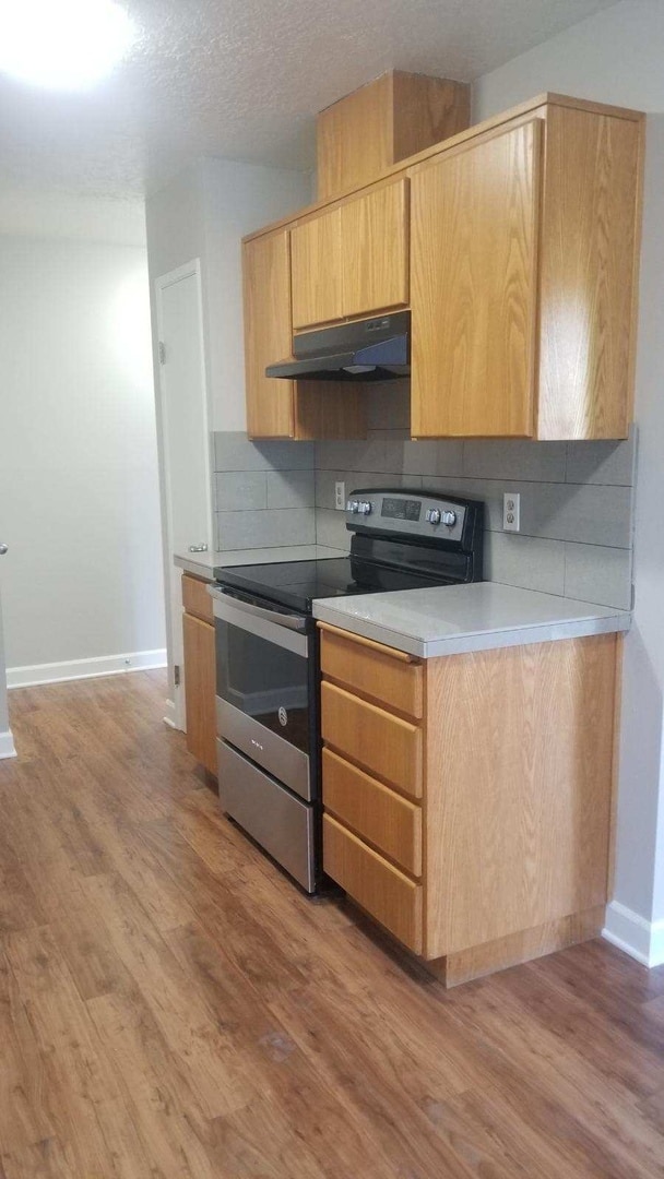 Photo - District 550