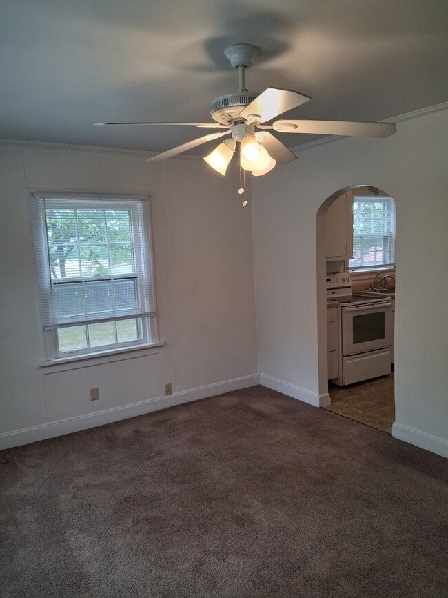 Photo - 731 Rex Ave
