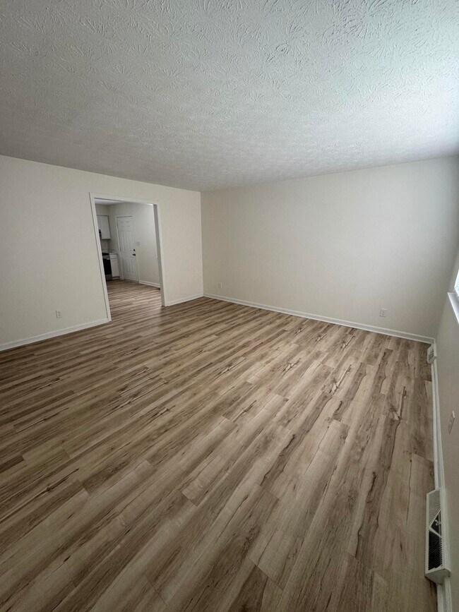 Photo - 425 Patrician Pl Unit 2