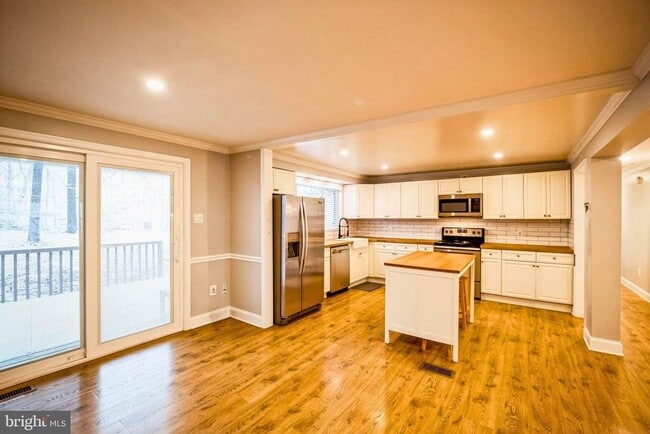 Photo - 16080 Deer Park Dr