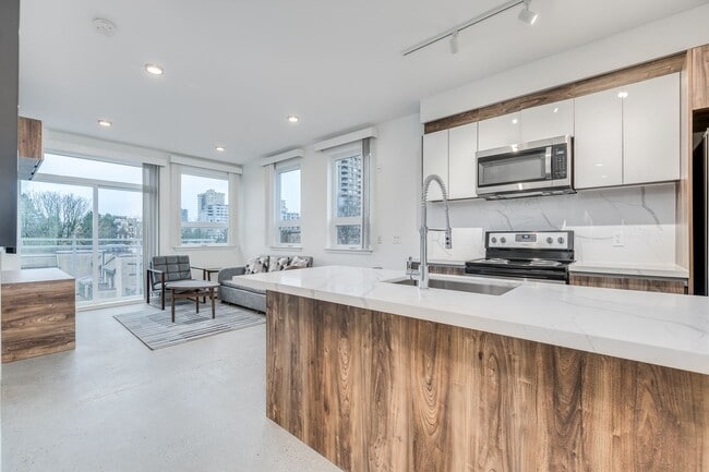 Photo - 1170 Barclay St Unit 304