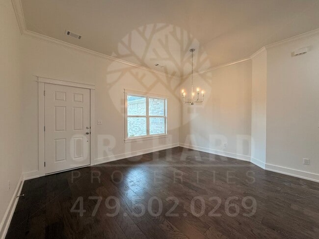 Photo - 15 Lochgilphead Ln