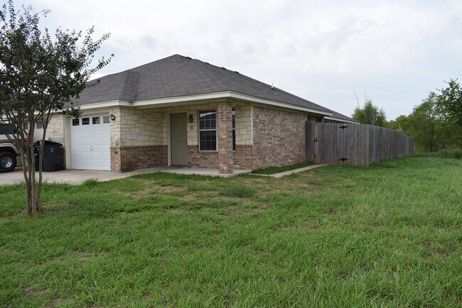 Photo - 1600 Nicholas Cir Unit A-MAKE READY