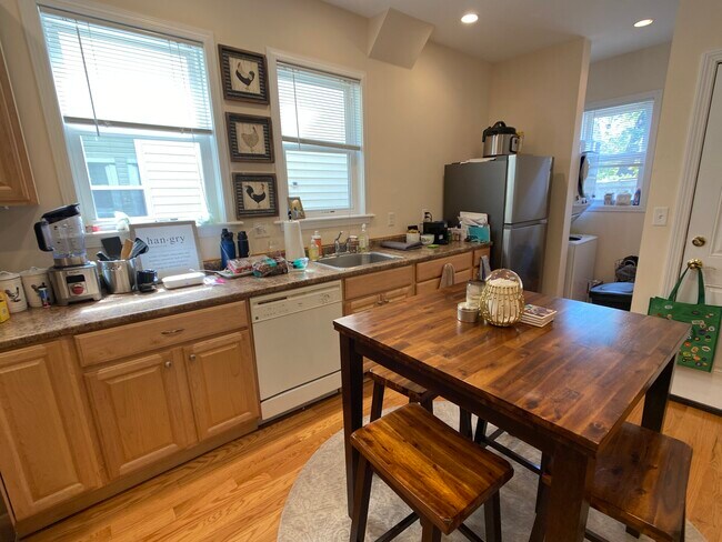 20 Radcliffe Rd Unit 1A